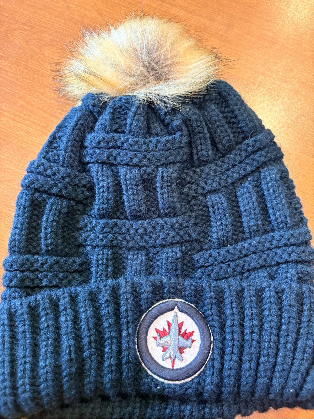 NWT Woman's Winnipeg Jets Navy Blue Cozy Beanie Hat